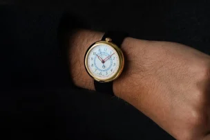 Wristshot of the Louis Vuitton Monterey yellow gold limited edition watch.